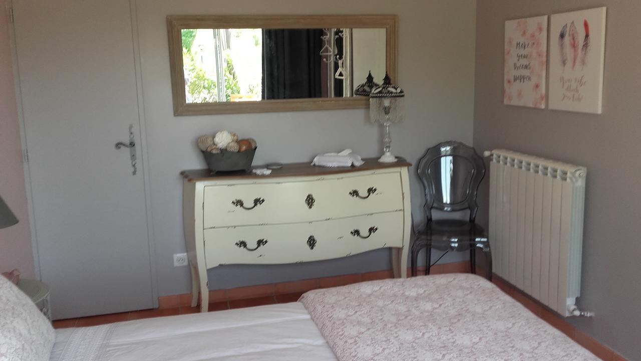 La Bastide Du Bouchou Couette-café 2*
