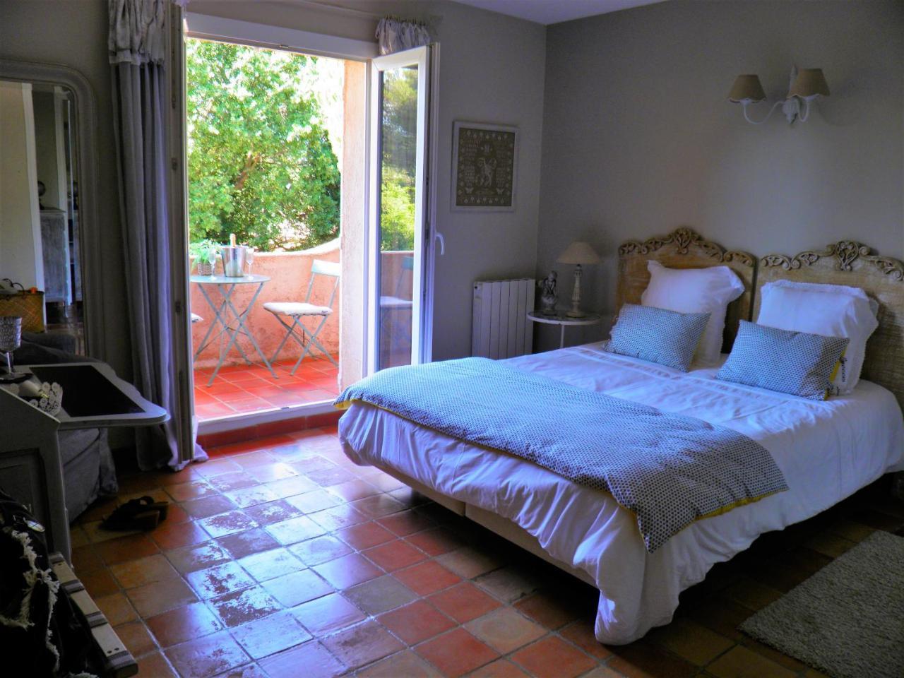 La Bastide Du Bouchou Couette-café Six-Fours-les-Plages